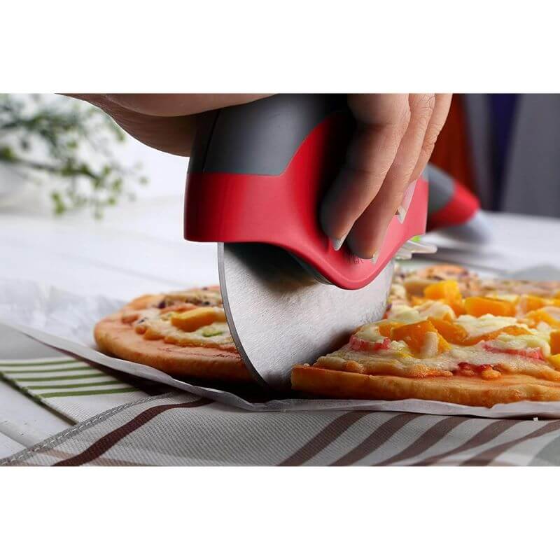 WPPO Deluxe Pizza Roller with Removable Safety Blade Guard
